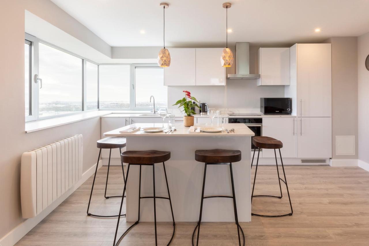 Metro Apartments Dublin Airport Bagian luar foto
